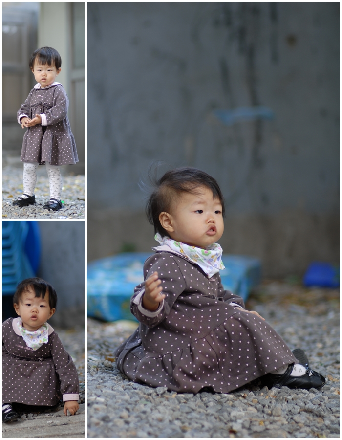 골목길에서 모델 흉내내기